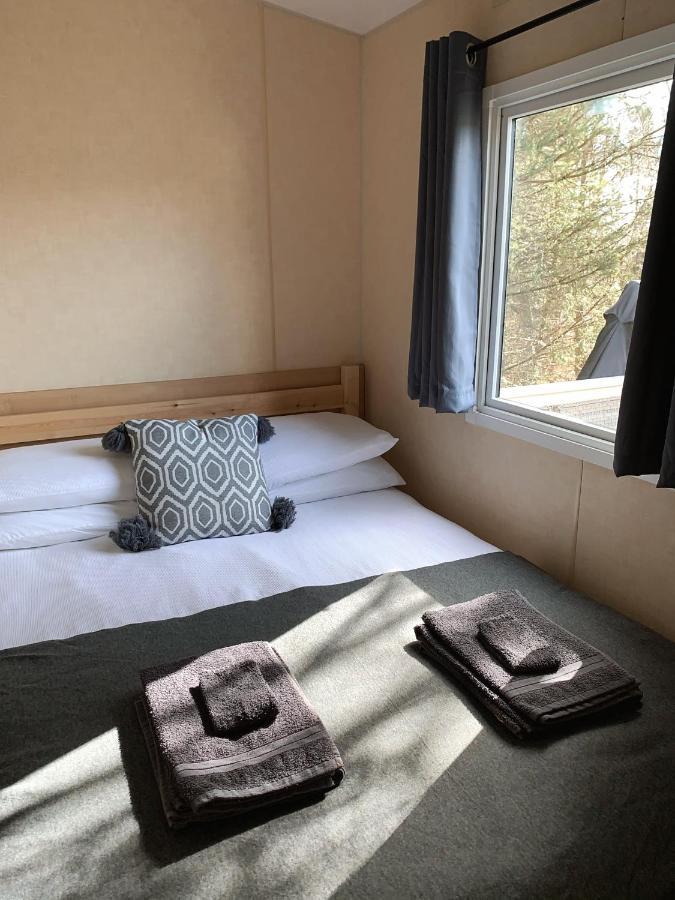 Percy Wood Lodge With Hot Tub Near Alnwick Swarland 외부 사진